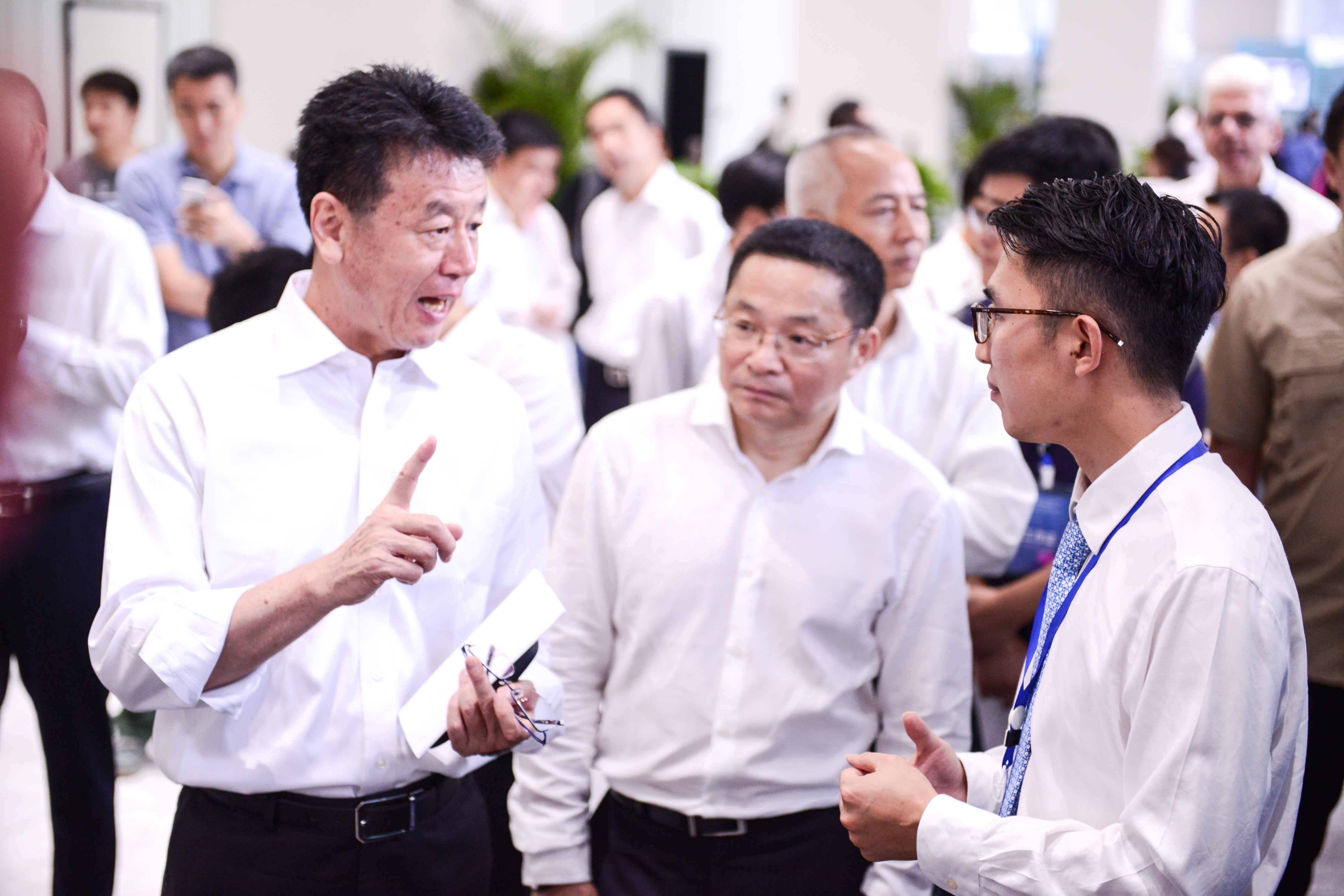 科学技术部原副部长、国家外国专家局局长张建国考察指导